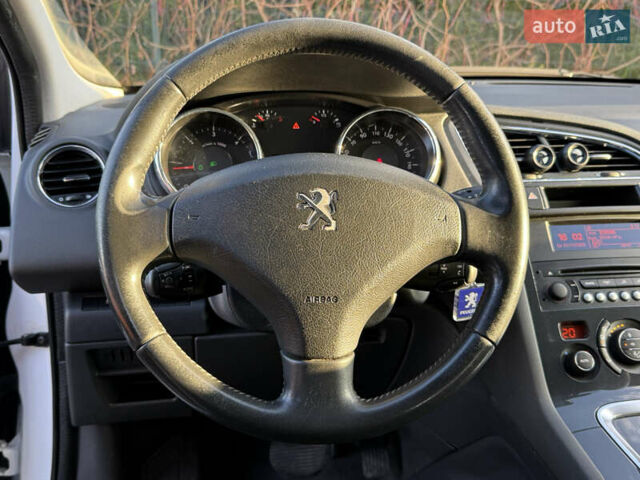 Білий Пежо 5008, об'ємом двигуна 1.6 л та пробігом 230 тис. км за 9999 $, фото 43 на Automoto.ua