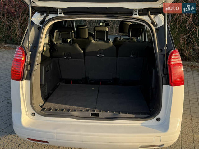 Білий Пежо 5008, об'ємом двигуна 1.6 л та пробігом 230 тис. км за 9999 $, фото 33 на Automoto.ua