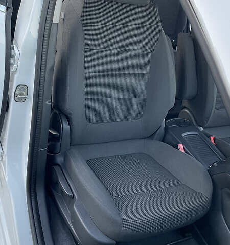 Білий Пежо 5008, об'ємом двигуна 1.6 л та пробігом 220 тис. км за 12300 $, фото 14 на Automoto.ua