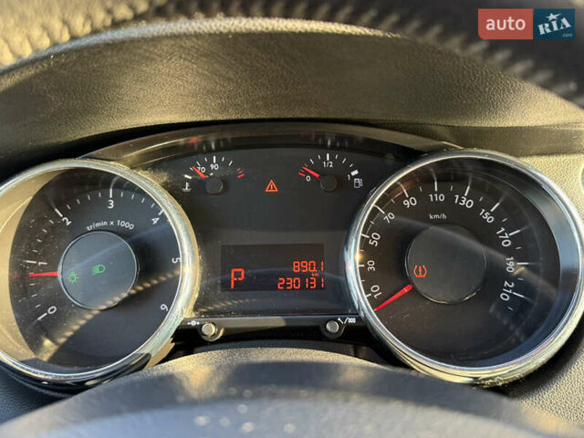 Білий Пежо 5008, об'ємом двигуна 1.6 л та пробігом 230 тис. км за 9999 $, фото 44 на Automoto.ua