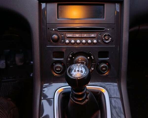 Белый Пежо 5008, объемом двигателя 1.56 л и пробегом 180 тыс. км за 8555 $, фото 12 на Automoto.ua