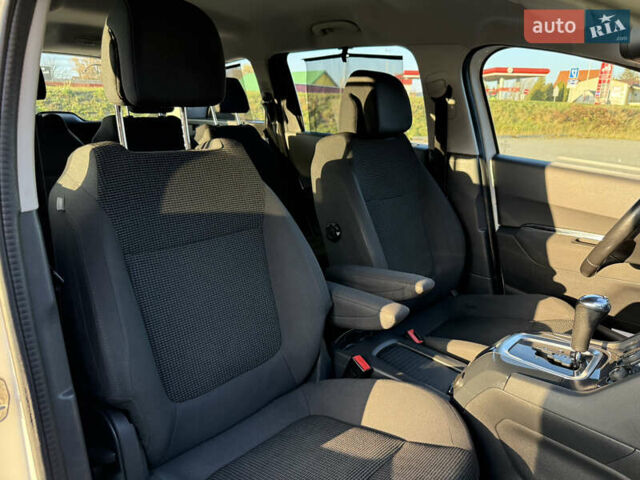 Білий Пежо 5008, об'ємом двигуна 1.6 л та пробігом 230 тис. км за 9999 $, фото 23 на Automoto.ua