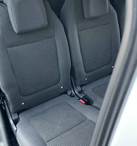 Білий Пежо 5008, об'ємом двигуна 1.6 л та пробігом 220 тис. км за 12300 $, фото 15 на Automoto.ua