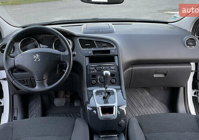 Білий Пежо 5008, об'ємом двигуна 1.6 л та пробігом 220 тис. км за 12300 $, фото 11 на Automoto.ua