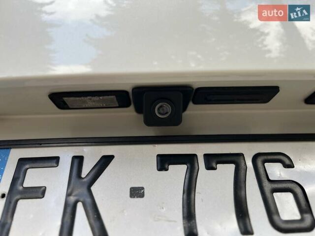 Белый Пежо 5008, объемом двигателя 1.5 л и пробегом 197 тыс. км за 20550 $, фото 8 на Automoto.ua