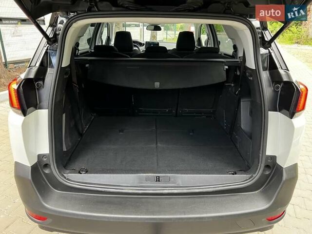 Белый Пежо 5008, объемом двигателя 1.5 л и пробегом 197 тыс. км за 20550 $, фото 9 на Automoto.ua