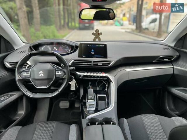 Белый Пежо 5008, объемом двигателя 1.5 л и пробегом 197 тыс. км за 20550 $, фото 11 на Automoto.ua