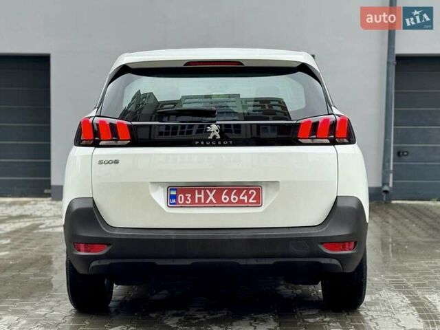 Белый Пежо 5008, объемом двигателя 1.5 л и пробегом 185 тыс. км за 18999 $, фото 18 на Automoto.ua