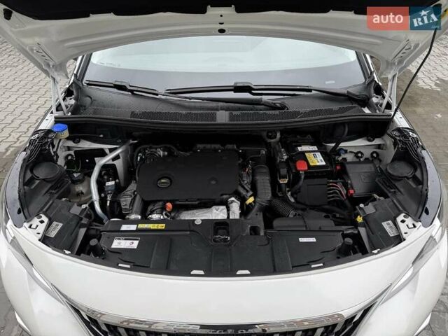 Белый Пежо 5008, объемом двигателя 1.5 л и пробегом 185 тыс. км за 18999 $, фото 33 на Automoto.ua