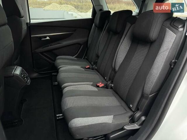 Белый Пежо 5008, объемом двигателя 1.5 л и пробегом 185 тыс. км за 18999 $, фото 64 на Automoto.ua