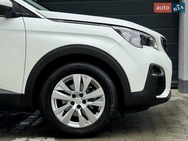 Белый Пежо 5008, объемом двигателя 1.5 л и пробегом 185 тыс. км за 18999 $, фото 30 на Automoto.ua