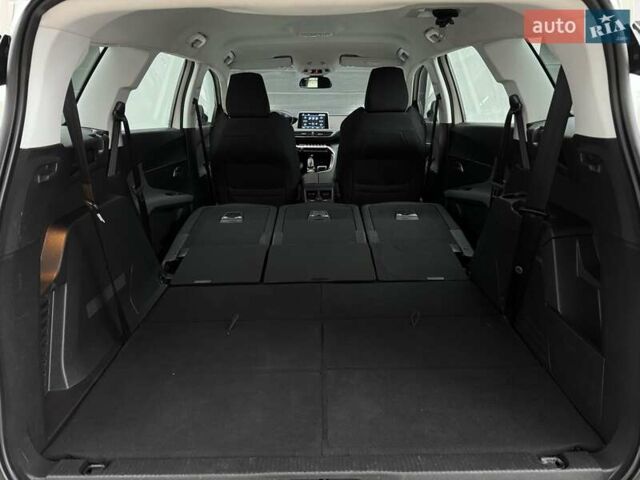 Белый Пежо 5008, объемом двигателя 1.5 л и пробегом 185 тыс. км за 18999 $, фото 69 на Automoto.ua