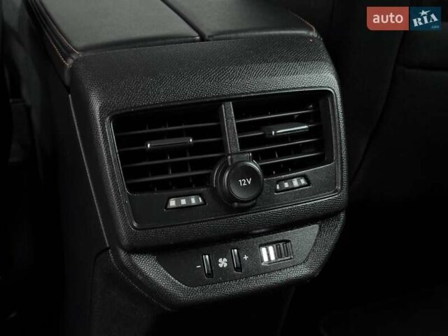 Белый Пежо 5008, объемом двигателя 1.5 л и пробегом 185 тыс. км за 18999 $, фото 63 на Automoto.ua