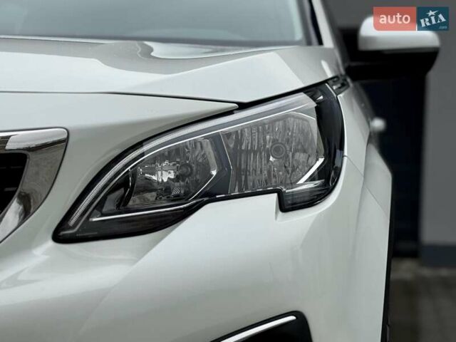 Белый Пежо 5008, объемом двигателя 1.5 л и пробегом 185 тыс. км за 18999 $, фото 27 на Automoto.ua