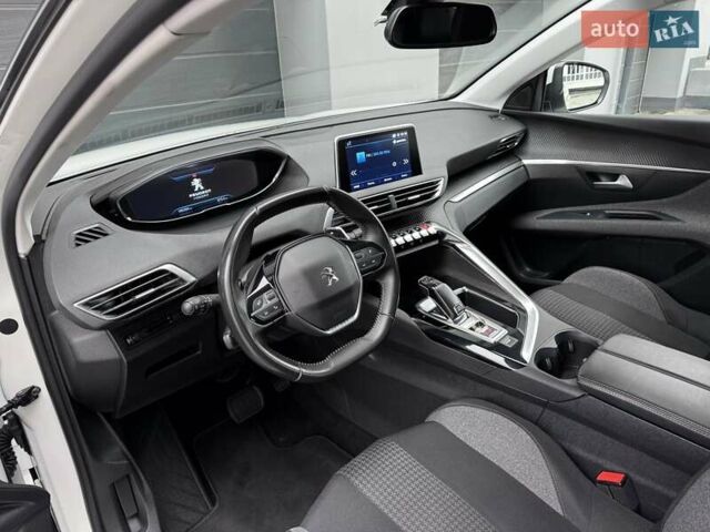 Белый Пежо 5008, объемом двигателя 1.5 л и пробегом 185 тыс. км за 18999 $, фото 35 на Automoto.ua