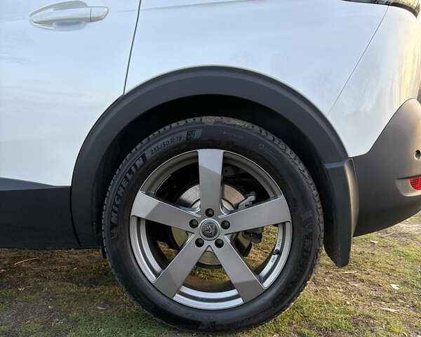 Белый Пежо 5008, объемом двигателя 2 л и пробегом 55 тыс. км за 34700 $, фото 11 на Automoto.ua