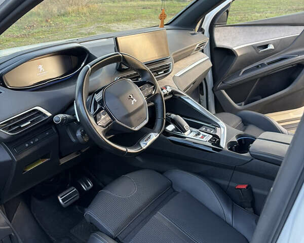 Белый Пежо 5008, объемом двигателя 2 л и пробегом 55 тыс. км за 34700 $, фото 15 на Automoto.ua