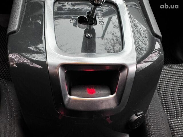 Белый Пежо 5008, объемом двигателя 1.6 л и пробегом 272 тыс. км за 8490 $, фото 16 на Automoto.ua