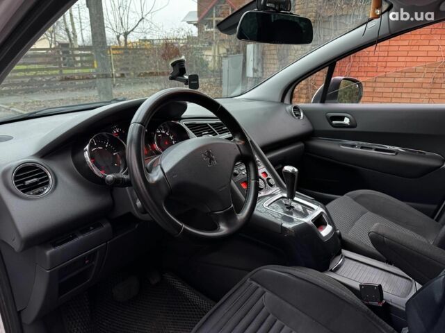 Белый Пежо 5008, объемом двигателя 1.6 л и пробегом 272 тыс. км за 8490 $, фото 10 на Automoto.ua
