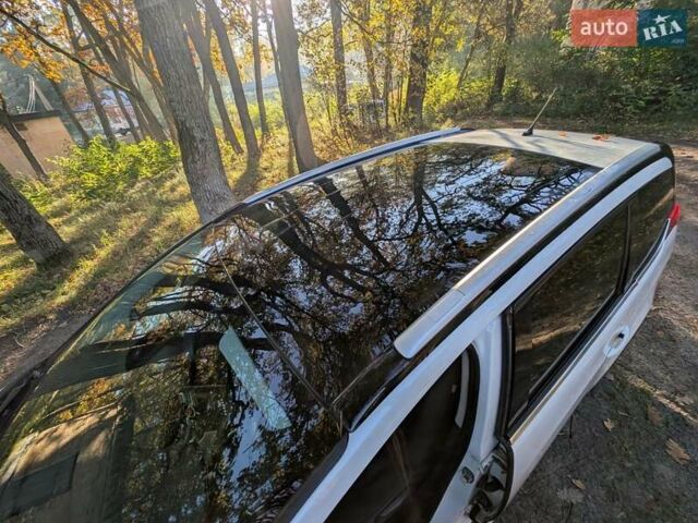 Пежо 5008 2010 в Ковель на Automoto.ua Белый Пежо 5008, объемом двигателя 1.56 л и пробегом 200 тыс. км за 6700 $, фото 36 на Automoto.ua