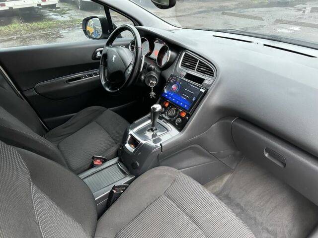 Білий Пежо 5008, об'ємом двигуна 1.6 л та пробігом 340 тис. км за 7200 $, фото 7 на Automoto.ua