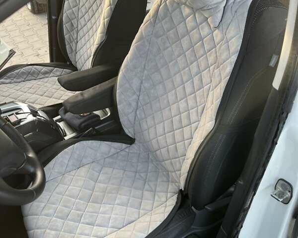 Білий Пежо 5008, об'ємом двигуна 1.6 л та пробігом 310 тис. км за 6500 $, фото 30 на Automoto.ua