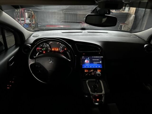 Білий Пежо 5008, об'ємом двигуна 1.6 л та пробігом 340 тис. км за 7200 $, фото 8 на Automoto.ua
