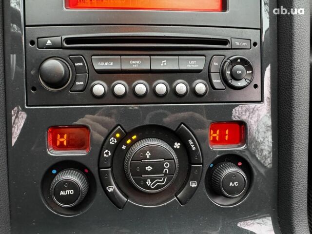 Белый Пежо 5008, объемом двигателя 1.6 л и пробегом 272 тыс. км за 8490 $, фото 14 на Automoto.ua