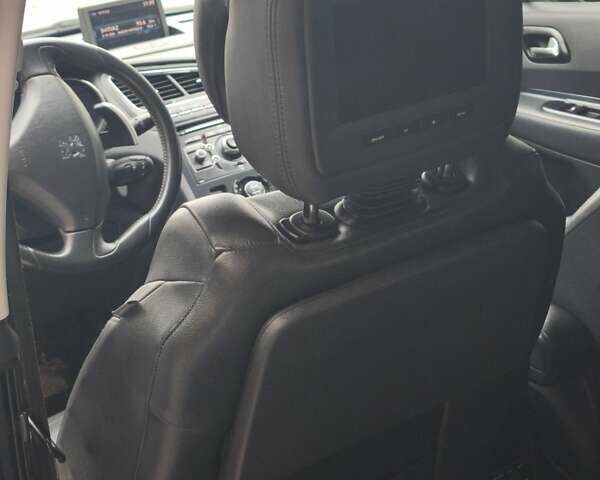 Білий Пежо 5008, об'ємом двигуна 1.6 л та пробігом 248 тис. км за 9700 $, фото 12 на Automoto.ua