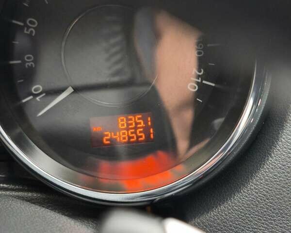 Білий Пежо 5008, об'ємом двигуна 1.6 л та пробігом 248 тис. км за 9700 $, фото 28 на Automoto.ua