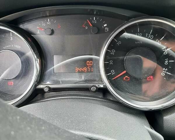 Білий Пежо 5008, об'ємом двигуна 1.6 л та пробігом 344 тис. км за 7600 $, фото 6 на Automoto.ua