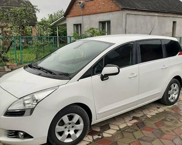 Білий Пежо 5008, об'ємом двигуна 1.6 л та пробігом 344 тис. км за 7600 $, фото 3 на Automoto.ua