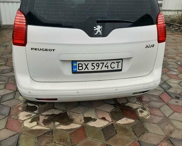 Білий Пежо 5008, об'ємом двигуна 1.6 л та пробігом 344 тис. км за 7600 $, фото 2 на Automoto.ua