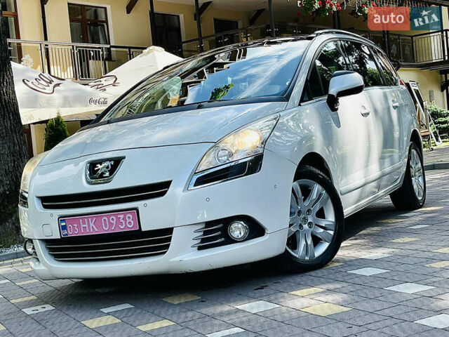 Білий Пежо 5008, об'ємом двигуна 2 л та пробігом 269 тис. км за 9999 $, фото 4 на Automoto.ua
