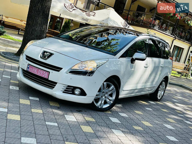 Білий Пежо 5008, об'ємом двигуна 2 л та пробігом 269 тис. км за 9999 $, фото 18 на Automoto.ua