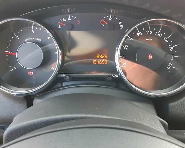 Белый Пежо 5008, объемом двигателя 1.6 л и пробегом 240 тыс. км за 9300 $, фото 32 на Automoto.ua