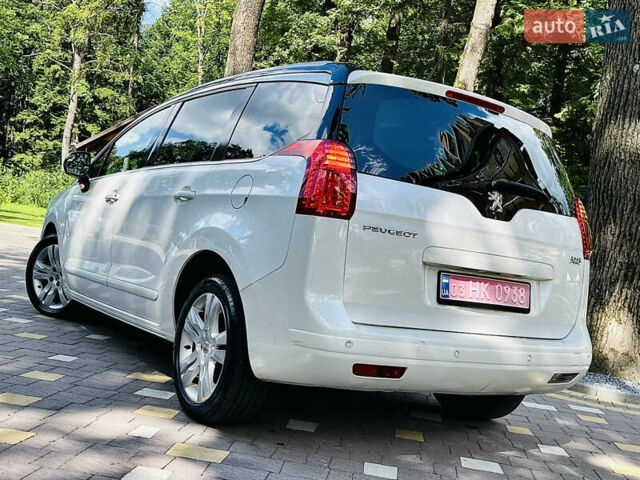 Білий Пежо 5008, об'ємом двигуна 2 л та пробігом 269 тис. км за 9999 $, фото 27 на Automoto.ua