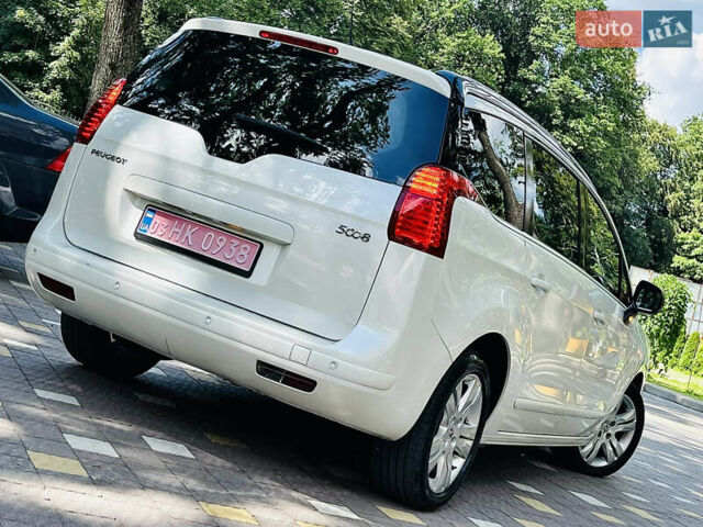Білий Пежо 5008, об'ємом двигуна 2 л та пробігом 269 тис. км за 9999 $, фото 10 на Automoto.ua