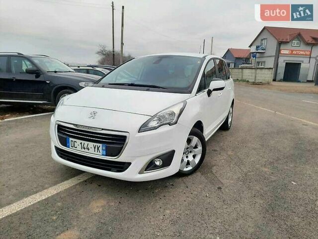 Белый Пежо 5008, объемом двигателя 1.6 л и пробегом 240 тыс. км за 9300 $, фото 11 на Automoto.ua