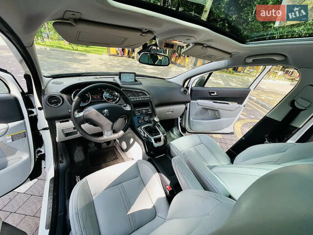 Білий Пежо 5008, об'ємом двигуна 2 л та пробігом 269 тис. км за 9999 $, фото 49 на Automoto.ua