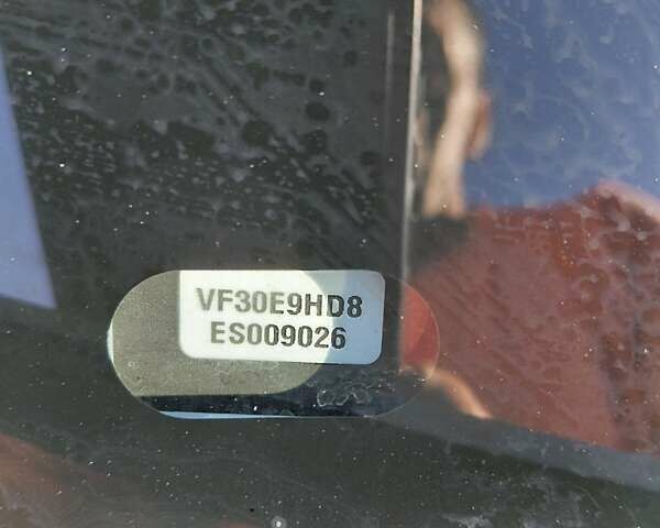 Белый Пежо 5008, объемом двигателя 1.6 л и пробегом 138 тыс. км за 9500 $, фото 15 на Automoto.ua