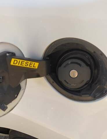 Белый Пежо 5008, объемом двигателя 1.6 л и пробегом 190 тыс. км за 12200 $, фото 7 на Automoto.ua