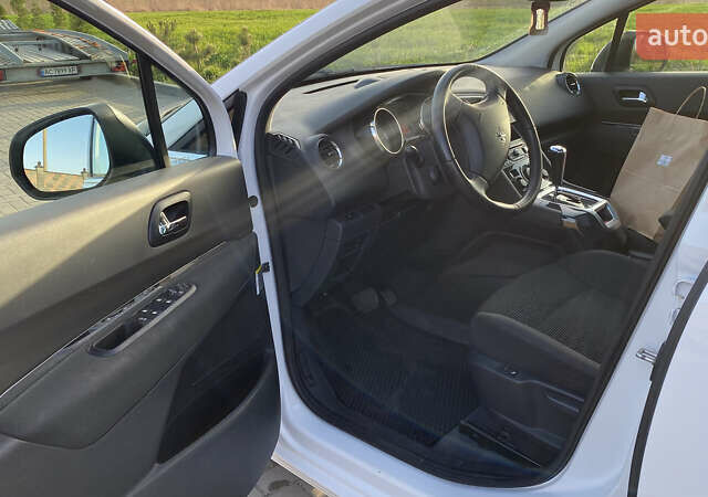 Білий Пежо 5008, об'ємом двигуна 1.56 л та пробігом 173 тис. км за 14500 $, фото 9 на Automoto.ua