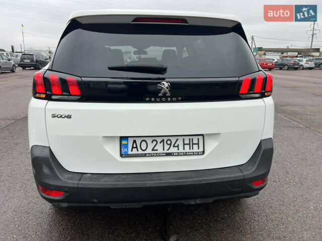 Білий Пежо 5008, об'ємом двигуна 1.56 л та пробігом 217 тис. км за 18900 $, фото 5 на Automoto.ua