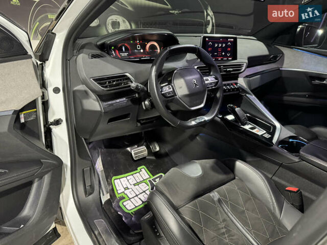 Белый Пежо 5008, объемом двигателя 2 л и пробегом 110 тыс. км за 24500 $, фото 19 на Automoto.ua