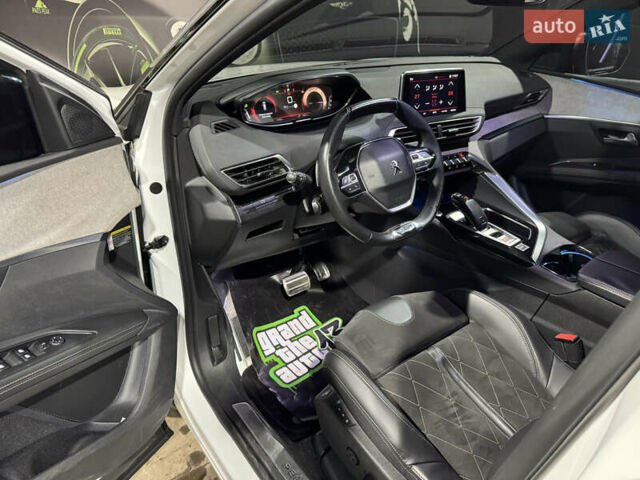 Белый Пежо 5008, объемом двигателя 2 л и пробегом 110 тыс. км за 24500 $, фото 18 на Automoto.ua