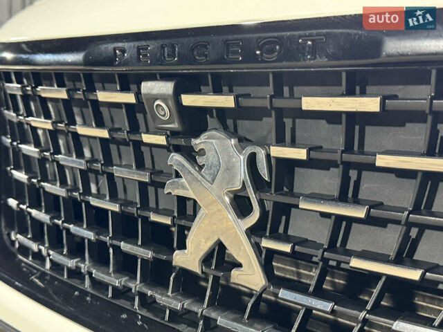 Белый Пежо 5008, объемом двигателя 2 л и пробегом 110 тыс. км за 24500 $, фото 43 на Automoto.ua