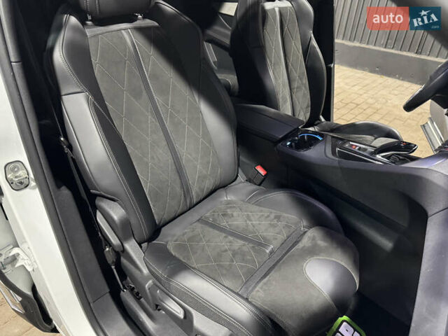 Белый Пежо 5008, объемом двигателя 2 л и пробегом 110 тыс. км за 24500 $, фото 33 на Automoto.ua