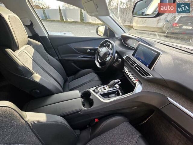 Белый Пежо 5008, объемом двигателя 1.5 л и пробегом 178 тыс. км за 20950 $, фото 50 на Automoto.ua