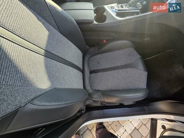 Белый Пежо 5008, объемом двигателя 1.5 л и пробегом 178 тыс. км за 20950 $, фото 51 на Automoto.ua